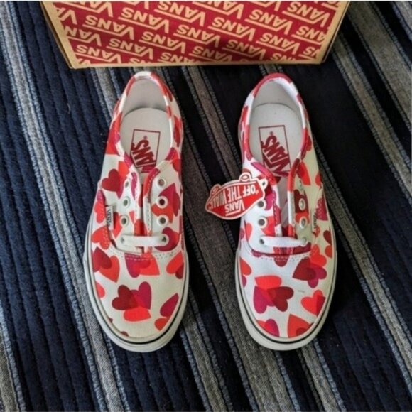 Vans Authentic Valentine Hearts Girls 3.5 Youth VNOA348A40Q Red and White 122025 - Picture 3 of 11